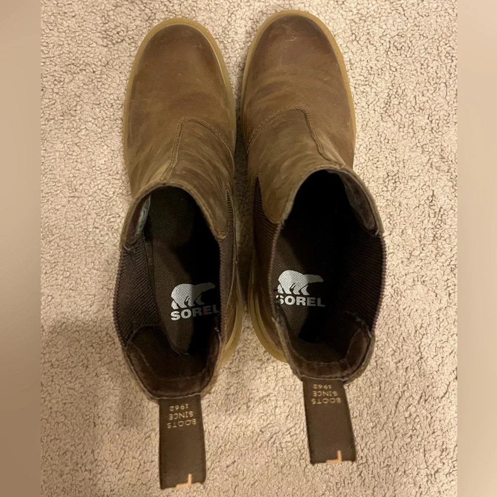 Sorel Hi-Line Heel Chelsea Boots - Picture 5 of 8